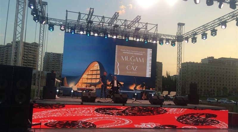 Display LED HD commerciale a noleggio 3D flessibile a colori SMD1921