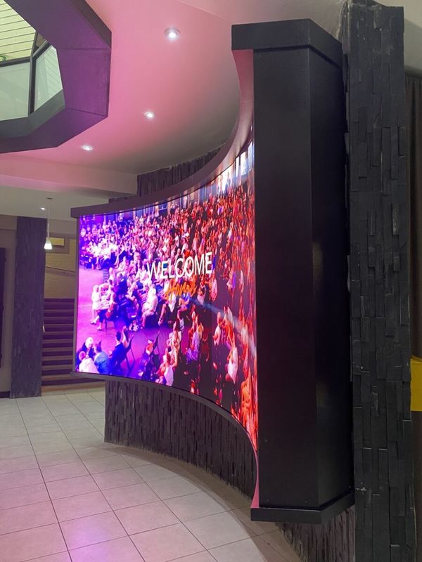 OEM Indoor Stage Event LED Display P2 P2.5 P3 Per sala conferenze